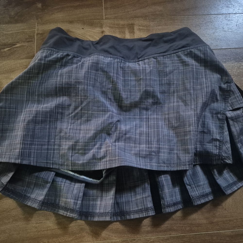 Lululemon Athletica Gray Plaid Mini Skirt